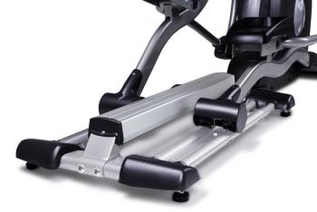 Spirit Commercial Elliptical Trainer